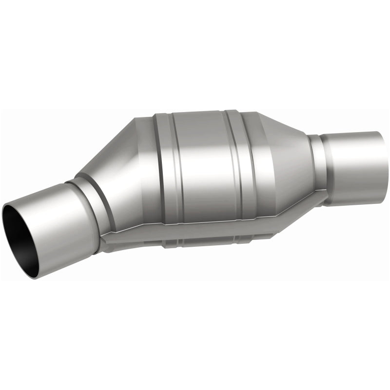 MagnaFlow Conv Univ 2.25in Inlet/Outlet Angled Offset/Center Calif OBDII